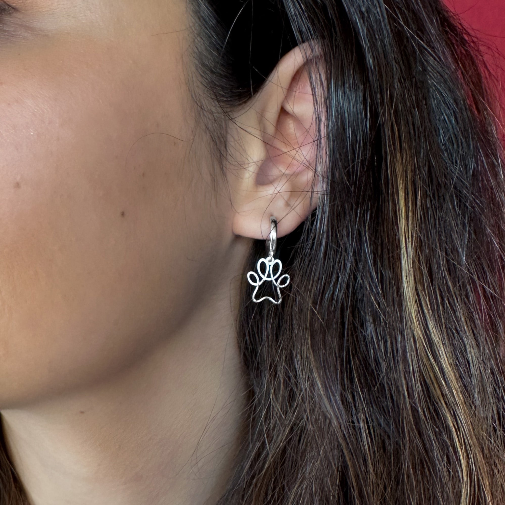 In Dogs We Trust Küpesi