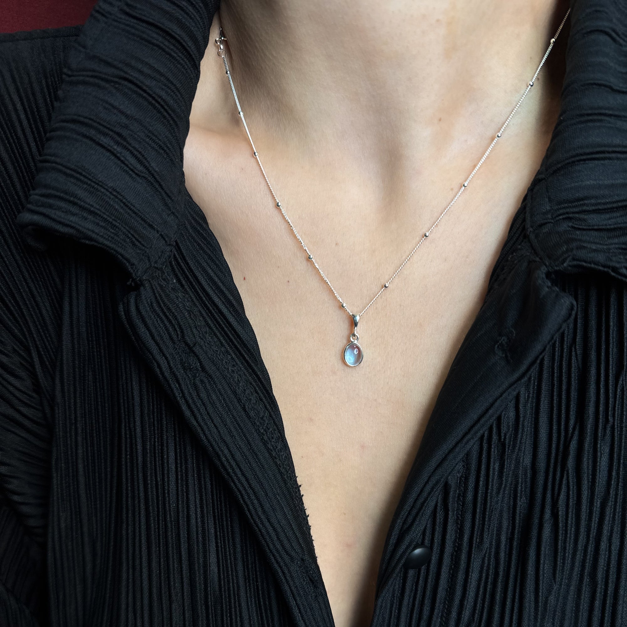 One of A Kind | Mavi Topaz Kolyesi