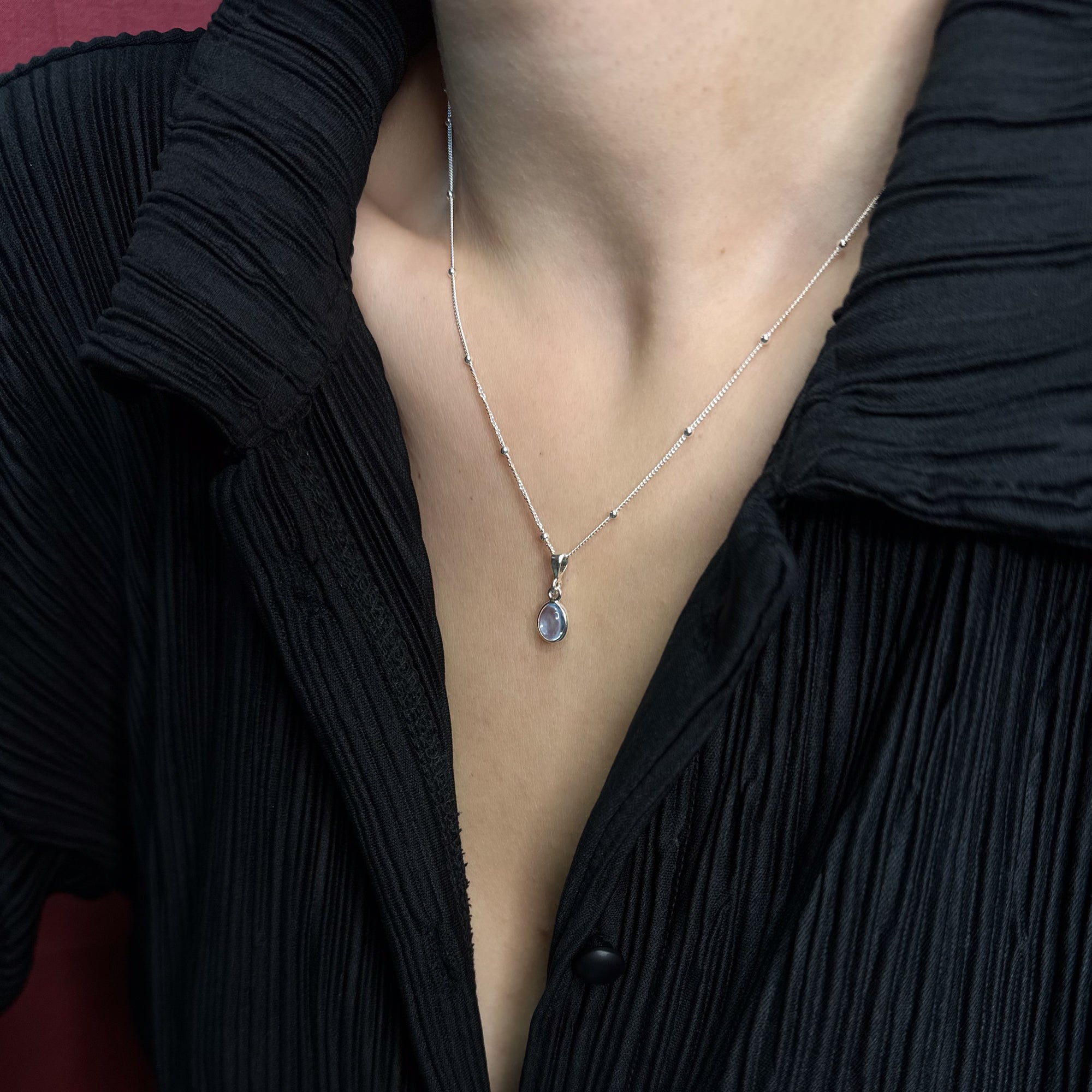 One of A Kind | Mavi Topaz Kolyesi