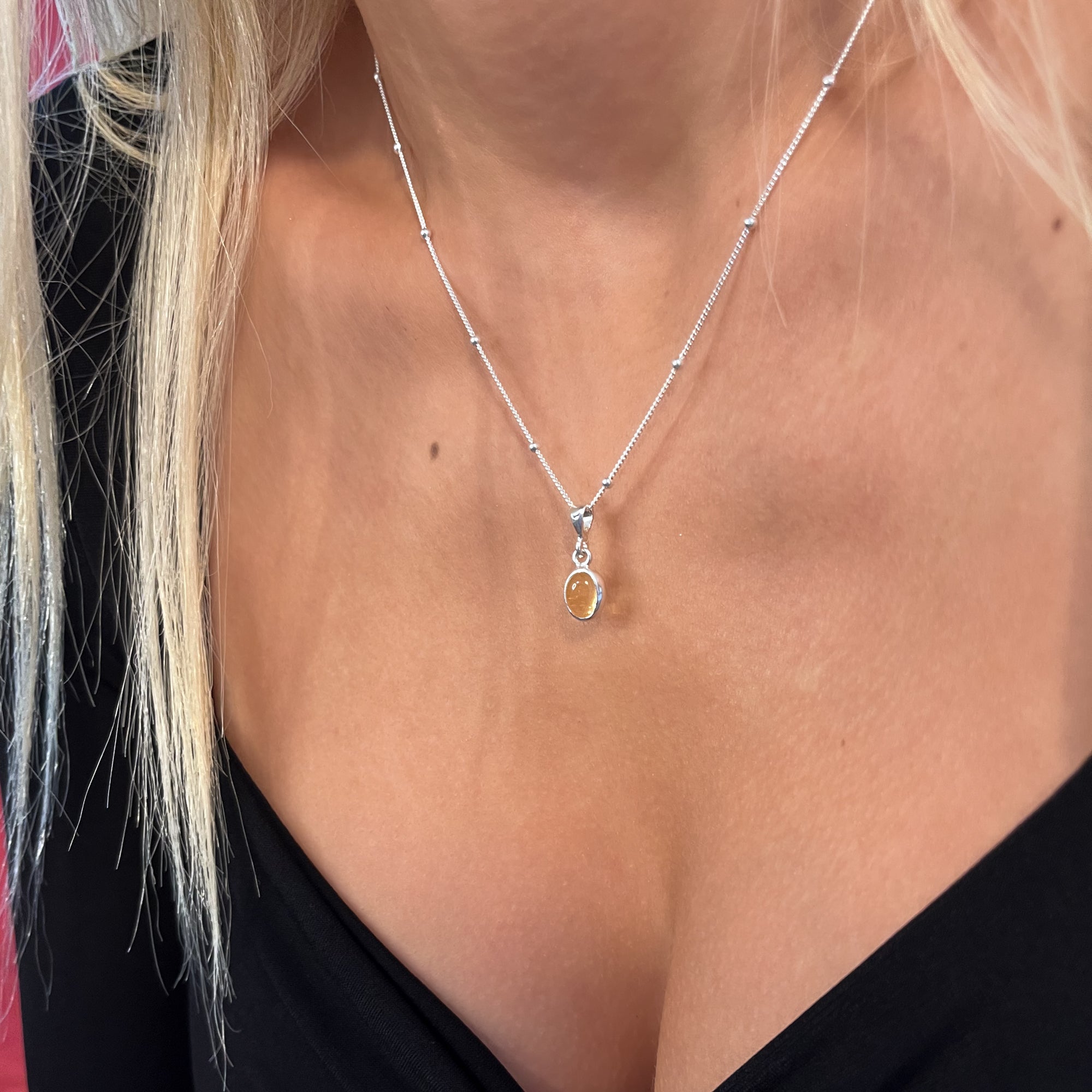 One of A Kind | Sitrin Kolyesi