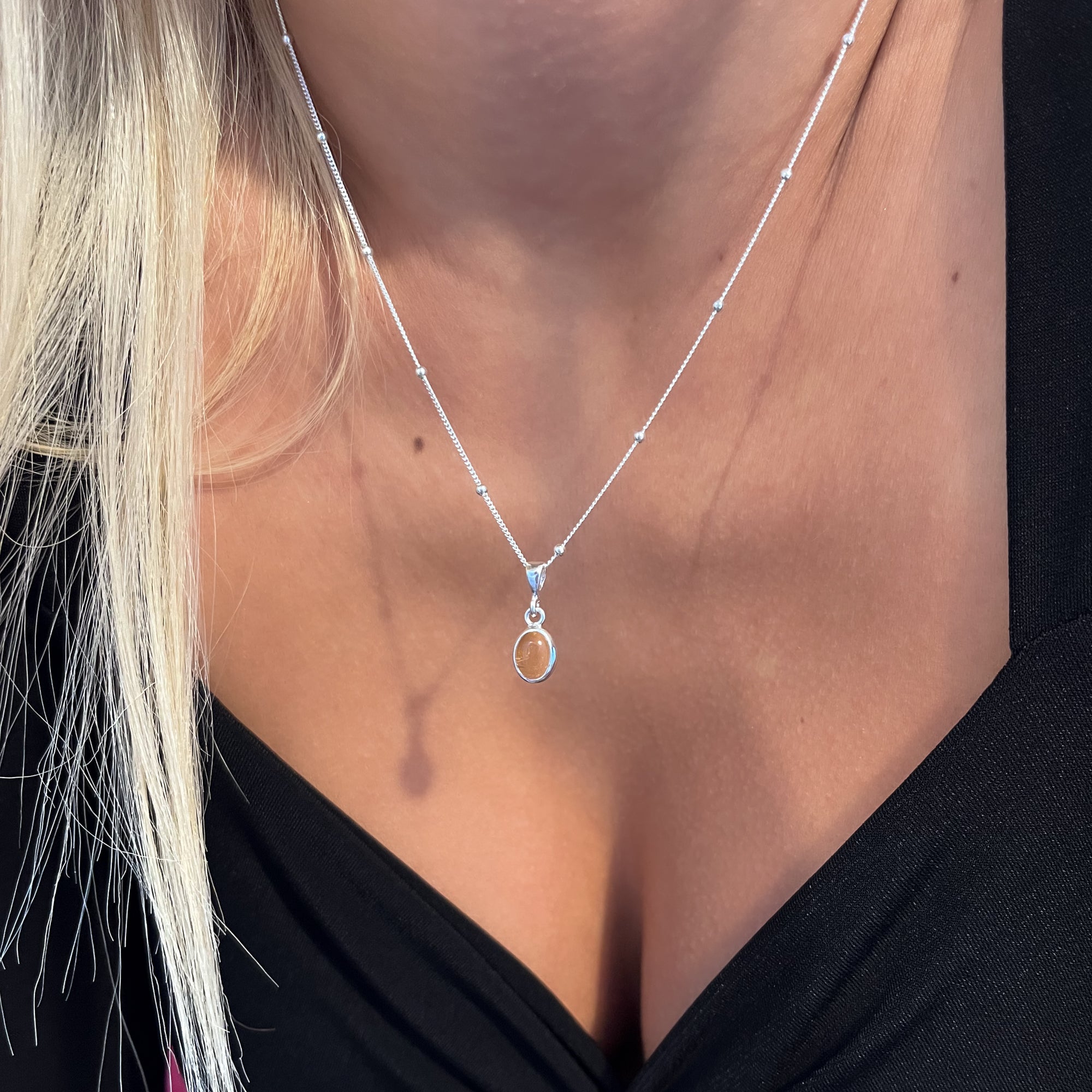 One of A Kind | Sitrin Kolyesi