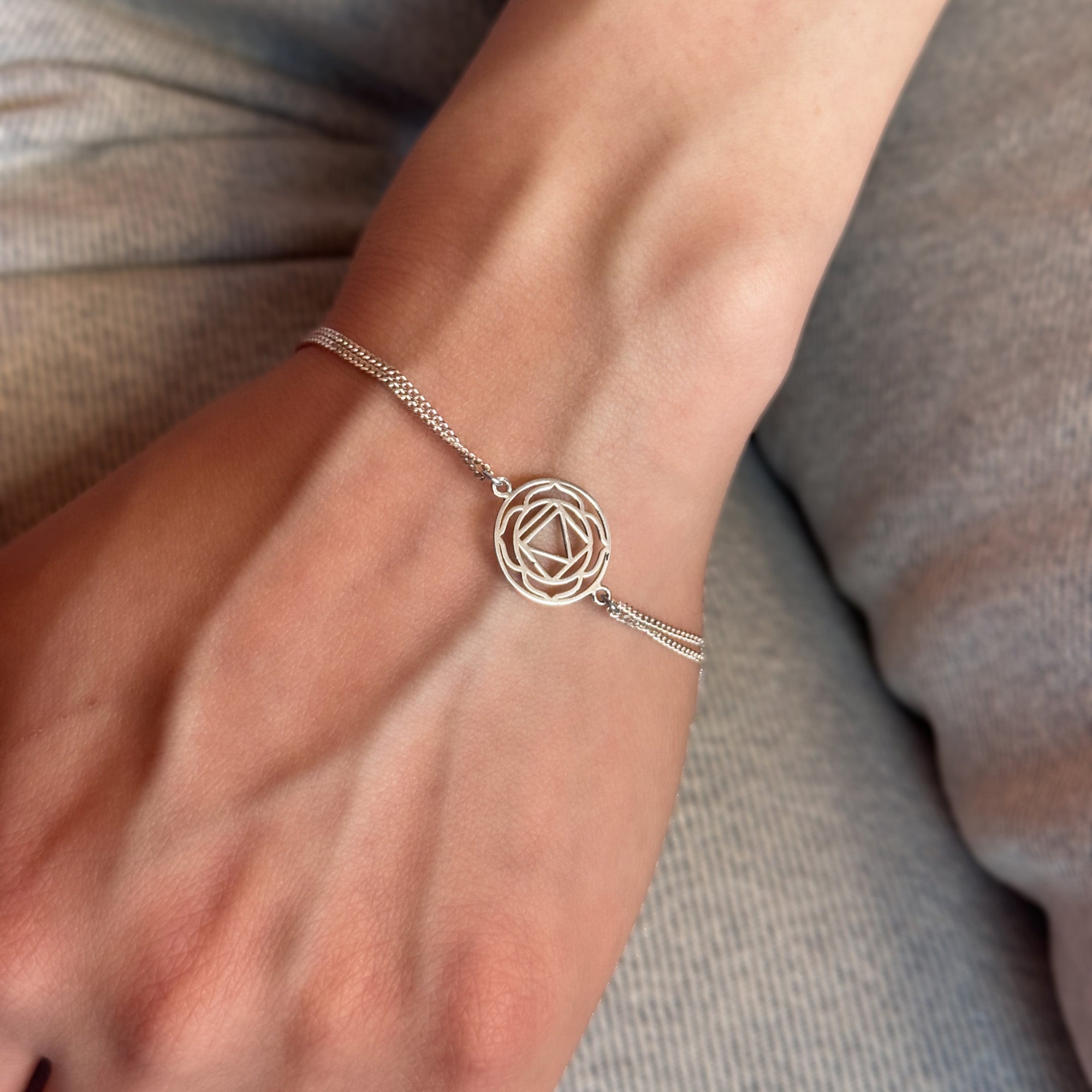 Root Chakra Bileklik