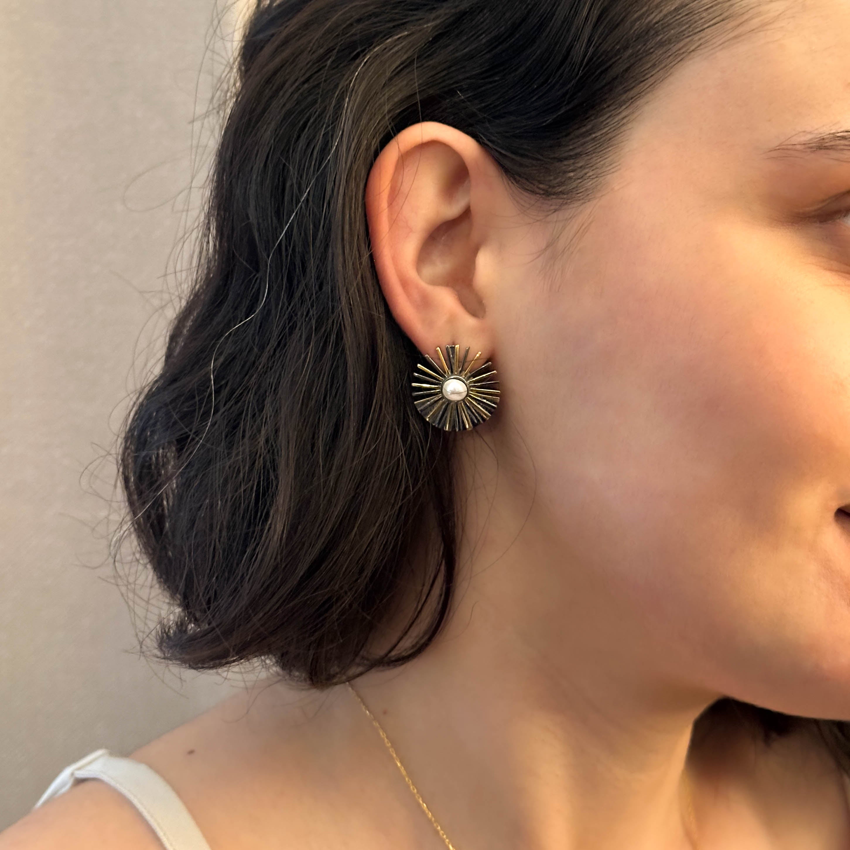 Sun Will Rise Küpesi